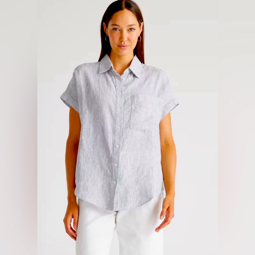 QUINCE 100% European Light Blue /white Striped Linen Camp Shirt size M